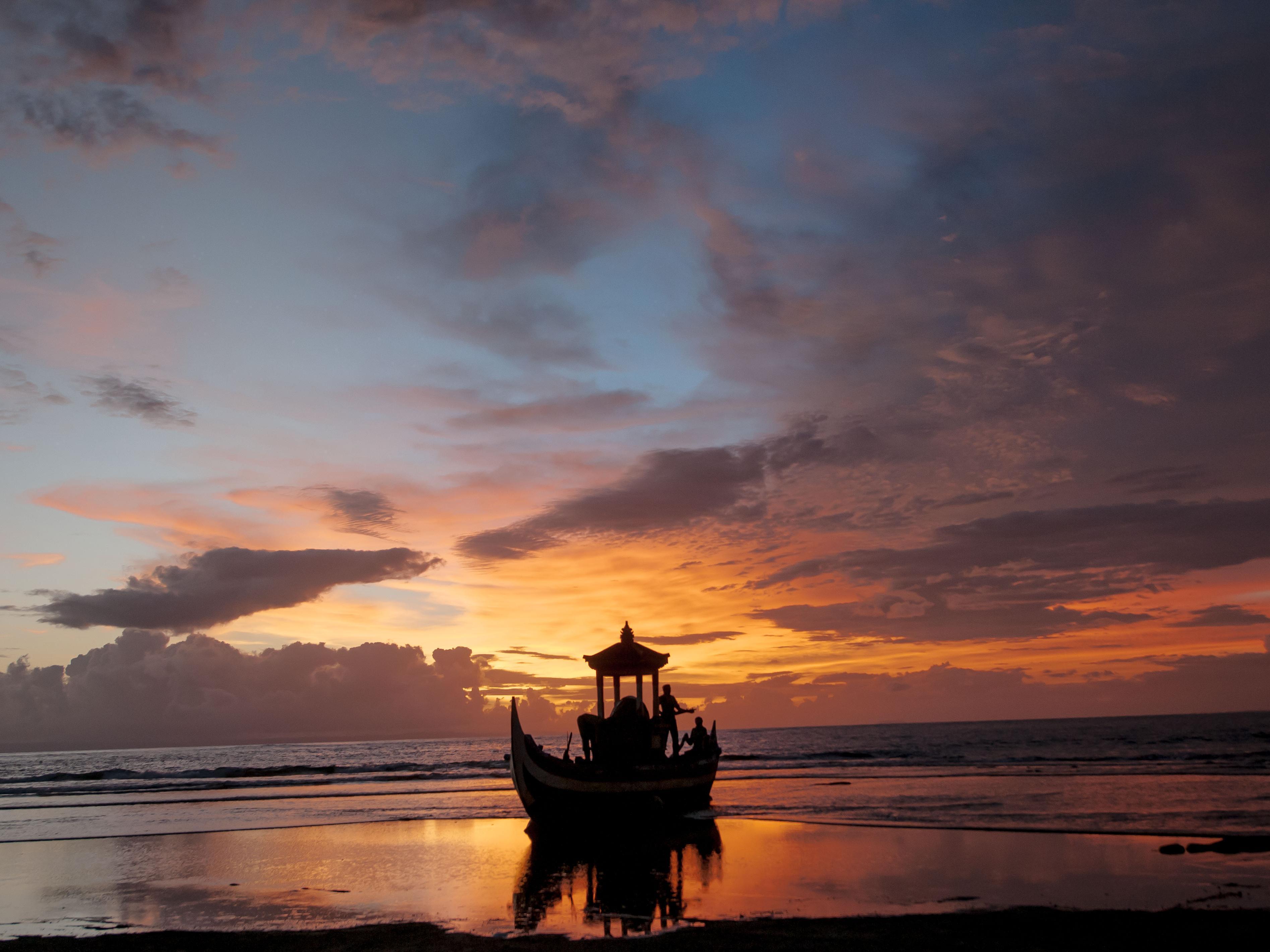 Puri Dajuma Beach Eco-Resort & Spa Pulukan Luaran gambar