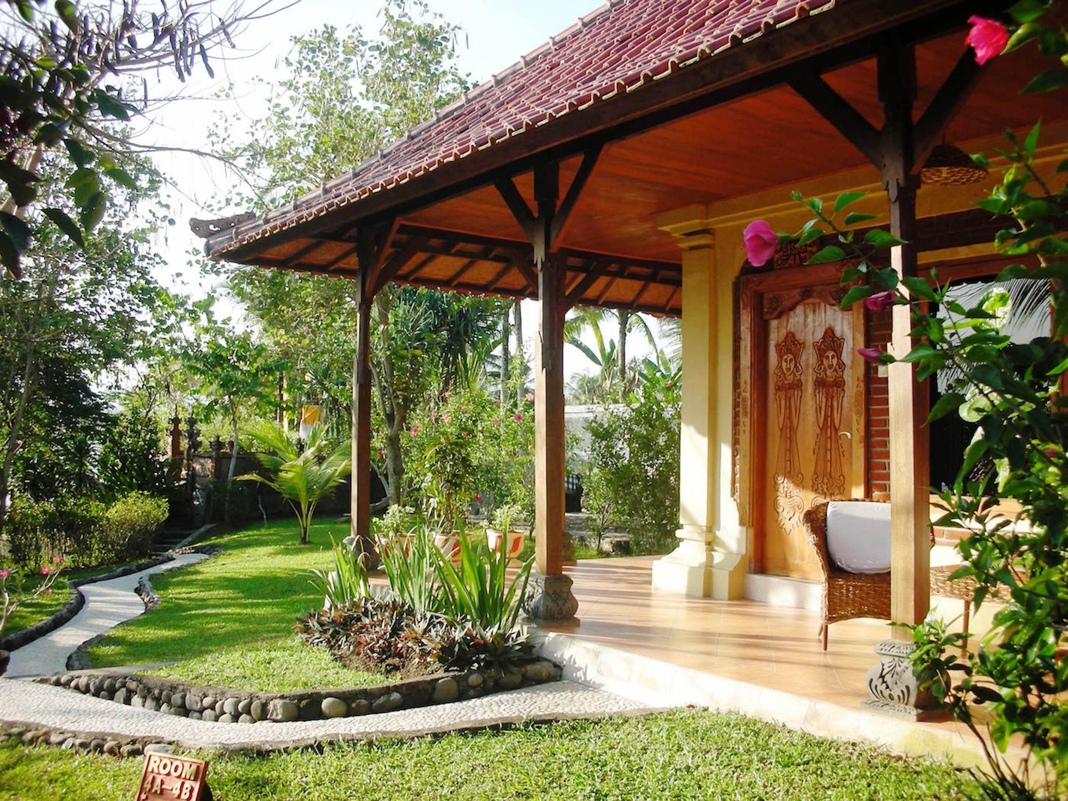 Puri Dajuma Beach Eco-Resort & Spa Pulukan Luaran gambar