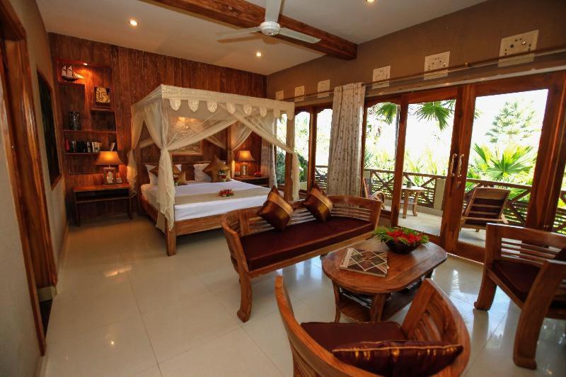 Puri Dajuma Beach Eco-Resort & Spa Pulukan Bilik gambar