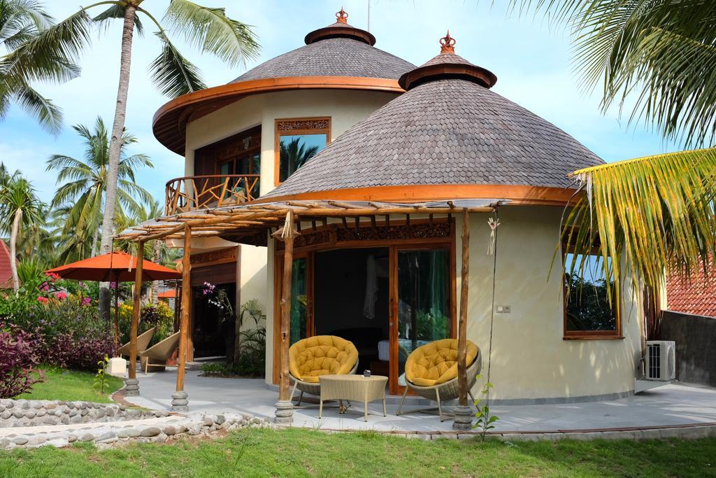 Puri Dajuma Beach Eco-Resort & Spa Pulukan Luaran gambar