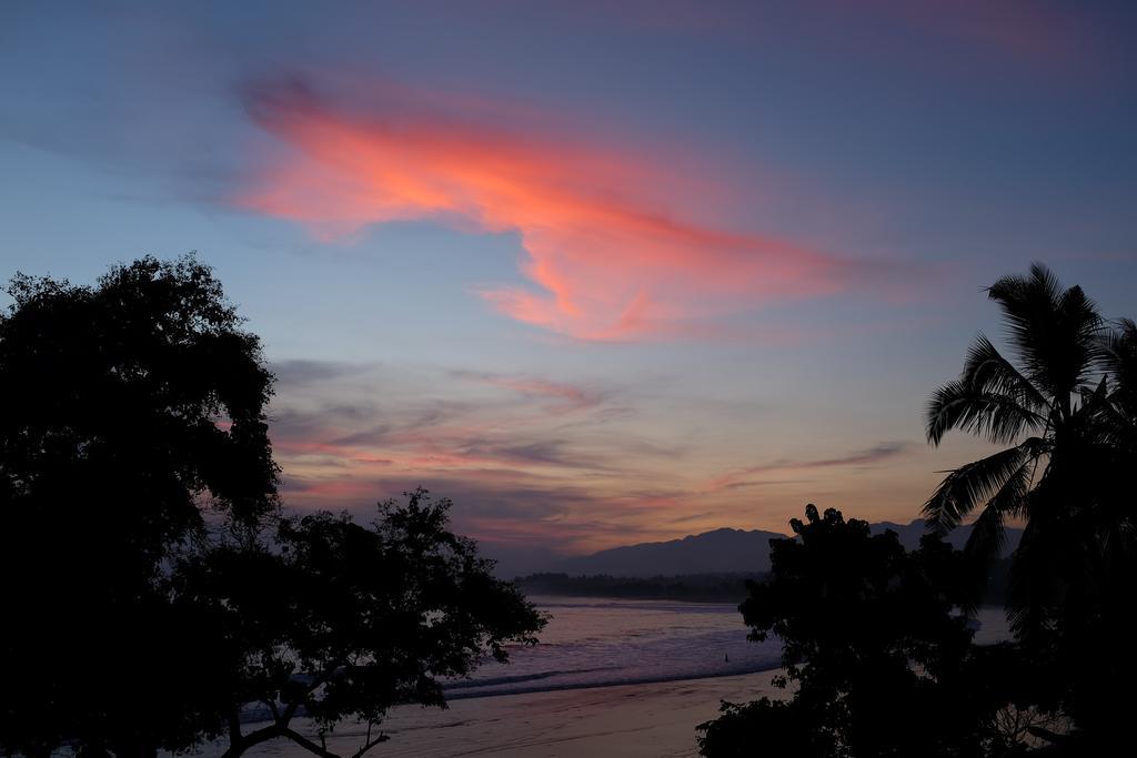 Puri Dajuma Beach Eco-Resort & Spa Pulukan Luaran gambar